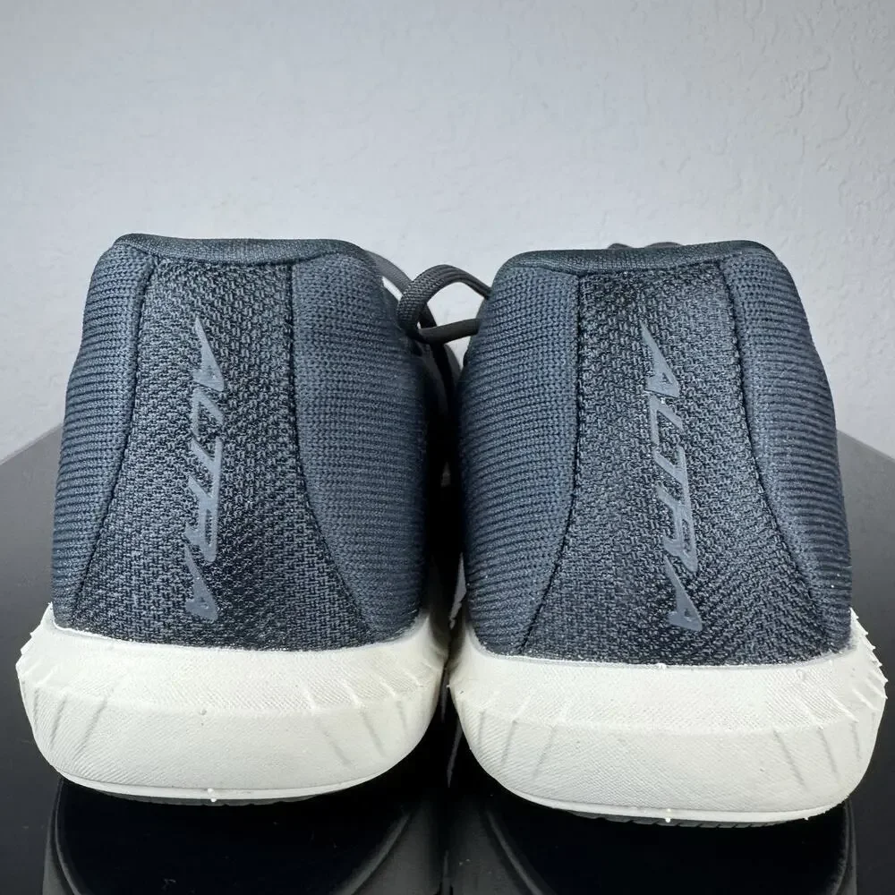 Altra Escalante 4 Mens Size 10.5 Black White Athletic Running Walking Shoes